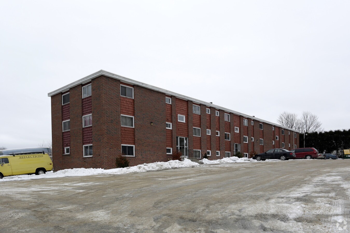 Hillview Manor Apartments - Hillview Manor Apartments