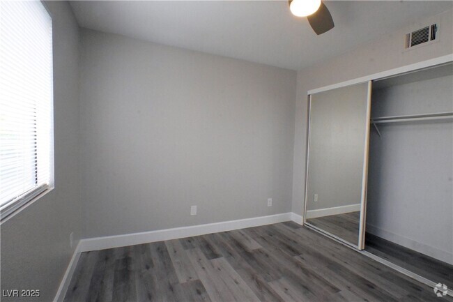Building Photo - 2968 Juniper Hills Blvd Unit 104 Rental
