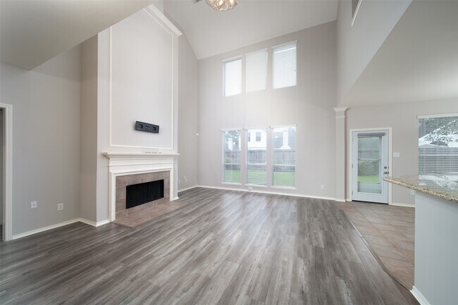 Photo - 3627 Midland Dr