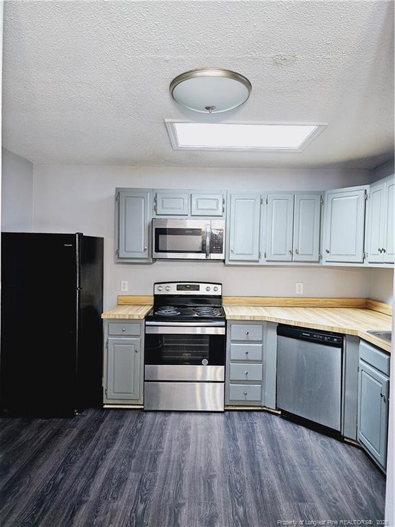 Photo - 1121 Lake Stone Pl