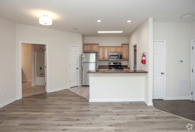 1BR, 1BA - 587 SF