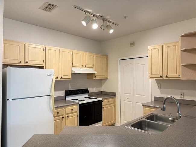 Photo - 1100 Lake Shadow Cir Unit 2207