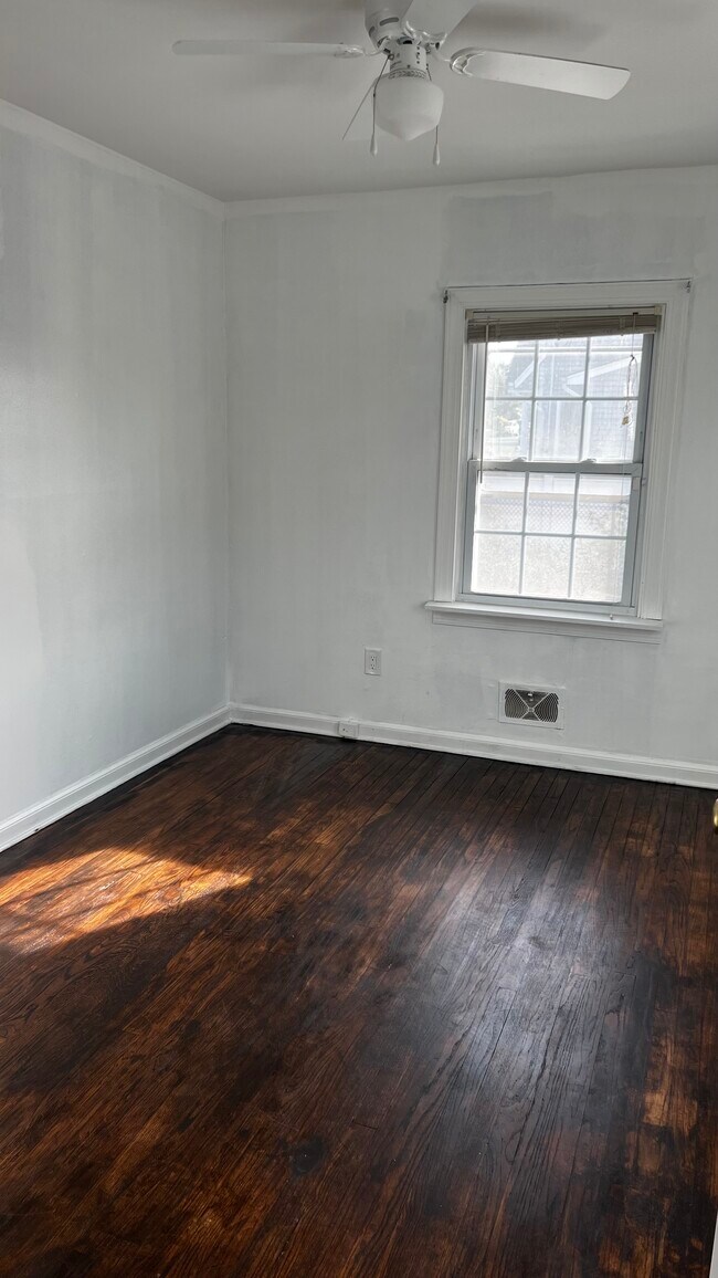Photo - 62A Commercial Ave