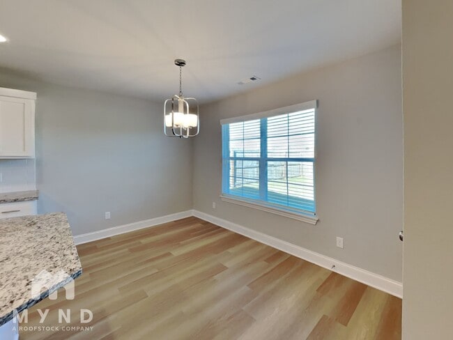 Photo - 5902 SW Teppee Ave