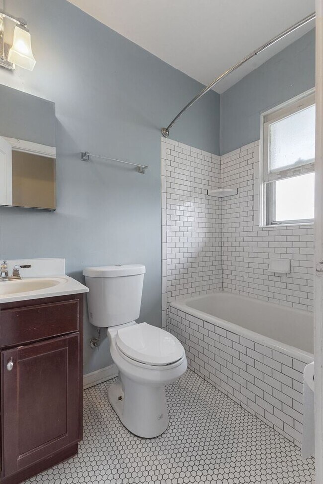 Photo - 5230 E Washington St Unidad 6