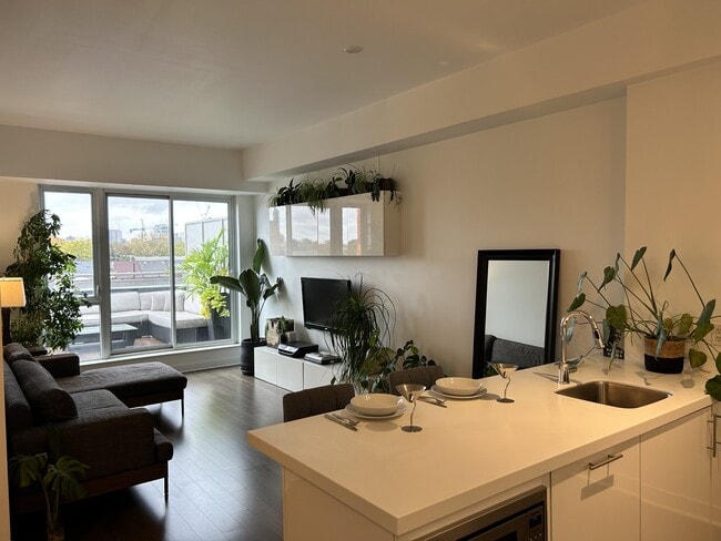 Photo - 156 Portland St