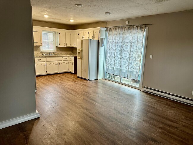 Photo - 620 Fitzsimmons St