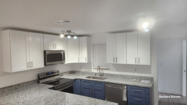 Photo - Three bedroom two bath for rent near Ridgewood and LPGA.