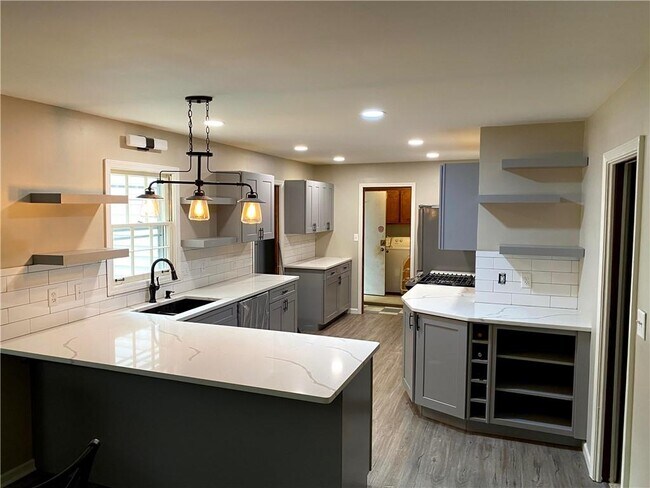 Photo - 4754 Winthrop Dr