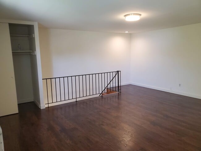 Sala de estar impresionante - Tremaine Place