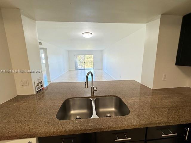 Photo - 16141 Blatt Blvd Condo Unit 402