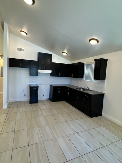 3426, 3426 1/2, 3428 S Norton Ave