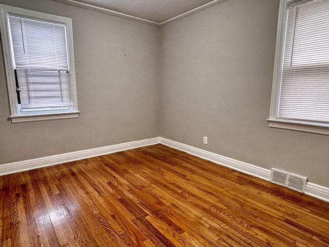 8161 Bliss Ave