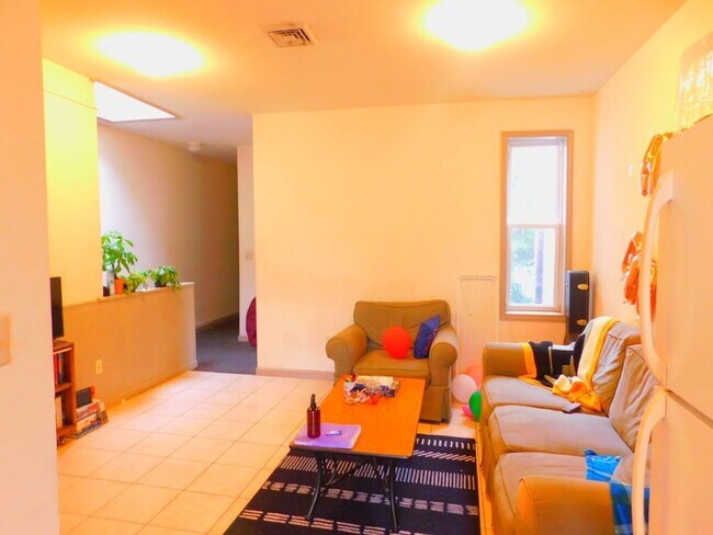 Photo - 1621 Diamond St Unit 3