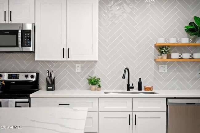 Photo - 3210 S Kachina Dr