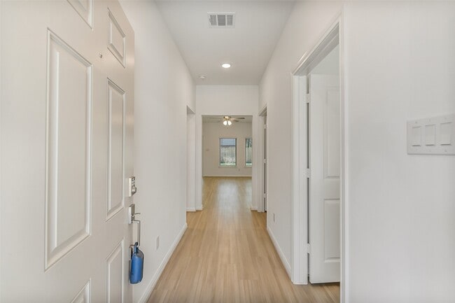 Photo - 11927 Pondwood Dr