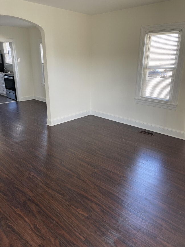 Photo - 406 Hammond St