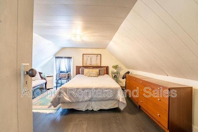 Photo - 714 E Jefferson St