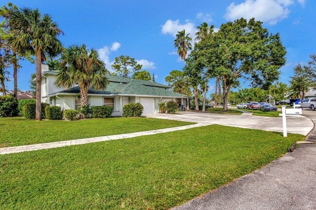 Building Photo - 1135 Staghorn St Rental
