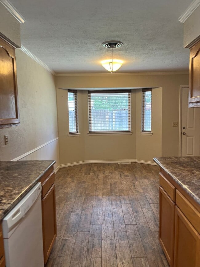 Photo - Located close to Bonham Middle School 3/2/2