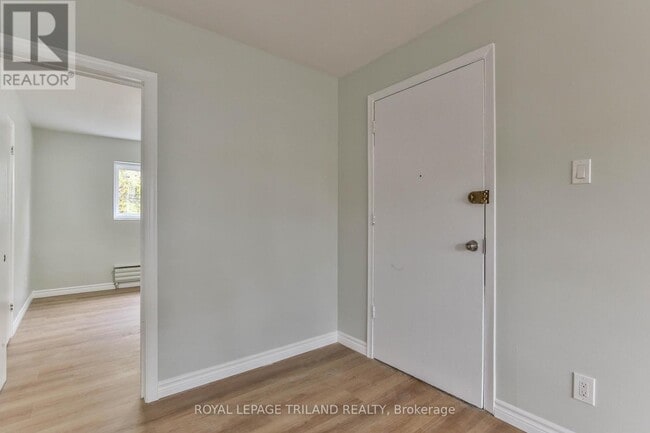 Photo - 358 Hilton Ave Unit 2