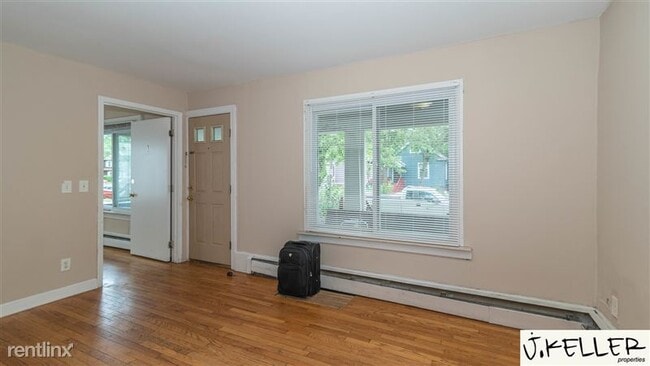 Photo - 914 Woodlawn Ave
