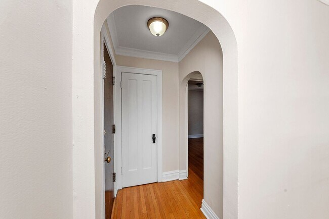 Photo - 1717 W North Shore Ave