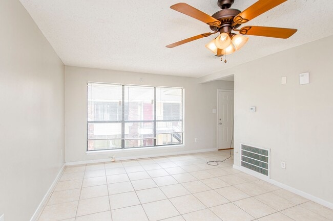 Photo - 1717 Port Dr Unit 4