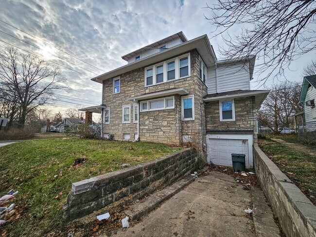 Photo - 4831 E Washington St Unidad 4