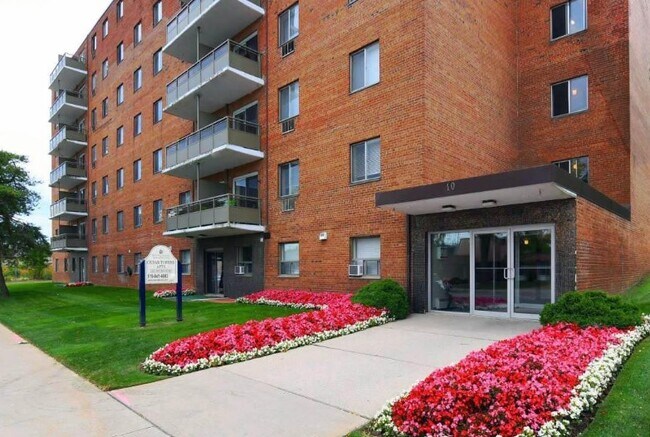 Photo - Cedar Towers