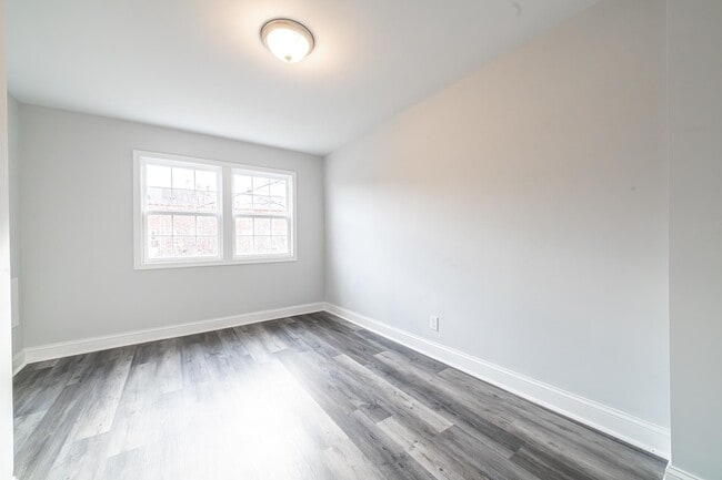 Photo - 1514 Barkley Ave