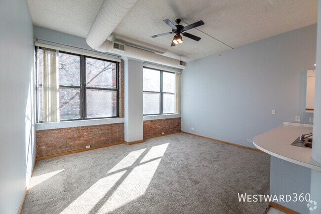 Building Photo - 812 W Van Buren St Unit 2B Rental