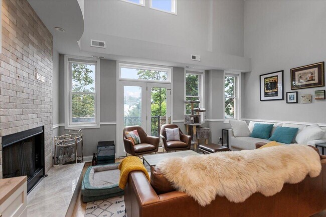 Photo - 3 bedroom in Chicago IL 60614 Unit 3S