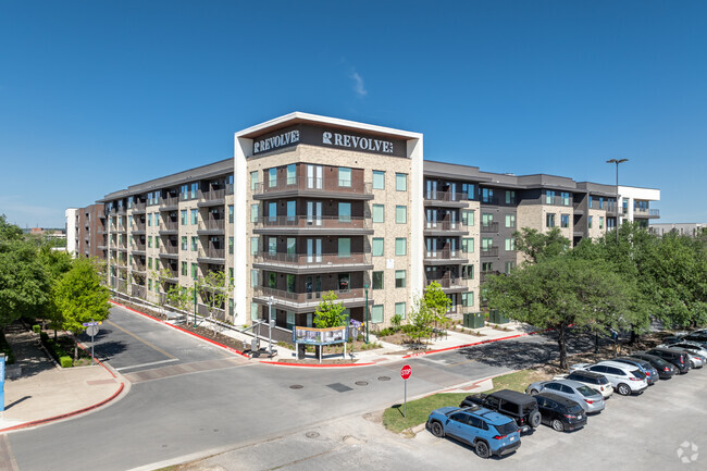 Revolve ATX - Revolve ATX Apartments