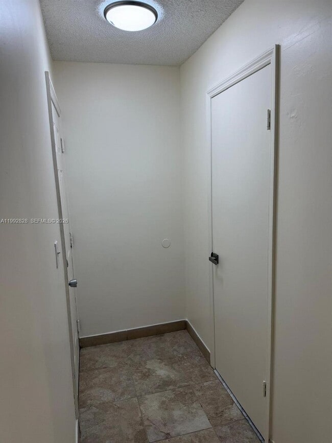 Photo - 14907 SW 80th St Unidad 205
