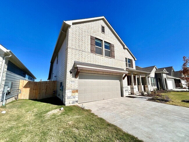 Photo - Spacious Modern 4/BR 3/BA Home with Stunning Features!