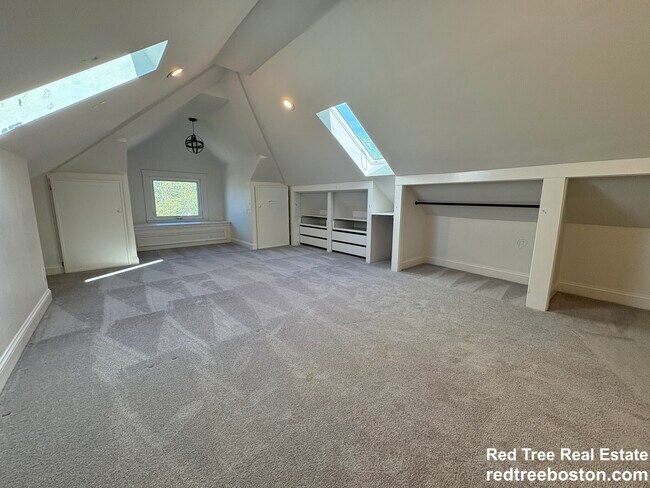 Photo - 26 Garnet Rd Unit 2