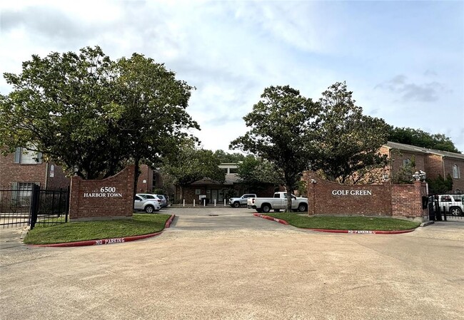 Building Photo - 6500 Harbor Town Dr Unit 2802 Rental