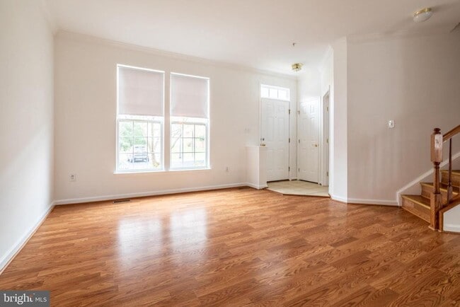 Photo - 9314 Penrose St