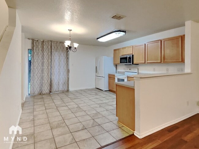 Photo - 4523 Rothberger Way