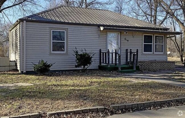 Building Photo - 619 N Grandview St Rental