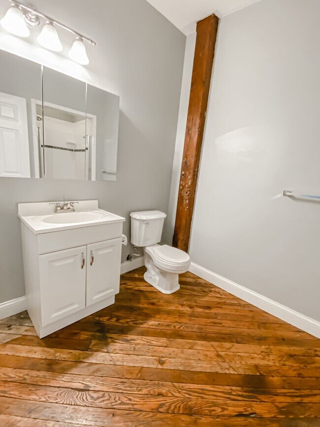 Photo - 423 N 3rd St Unit A