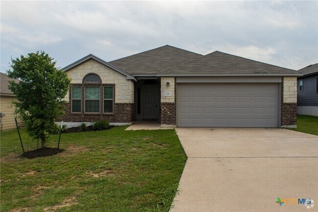 Building Photo - 2305 Vicksburg Ln Rental