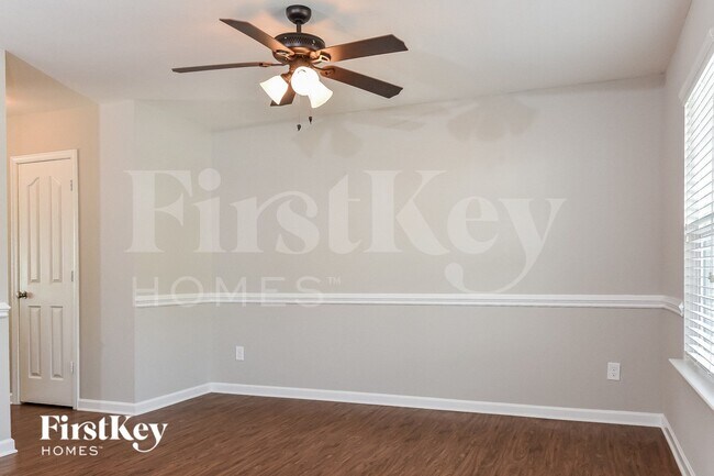 Photo - 2007 Buckminster Dr