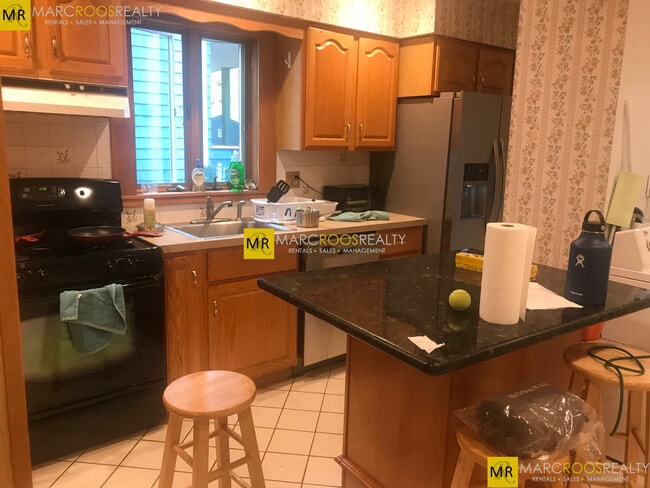 Photo - 24 Chetwynd Rd Condo Unit 1