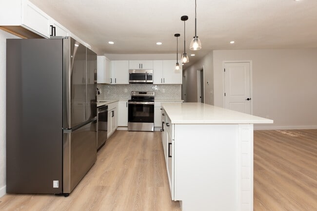 Photo - 13 Leisure Rd