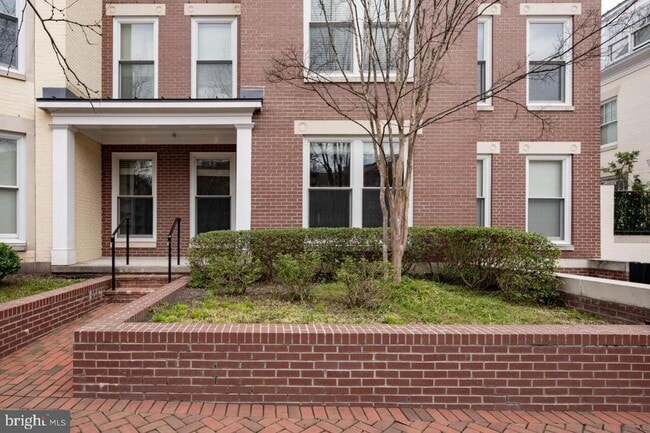 Photo - 910 Powhatan St Apartamento Unidad 103N