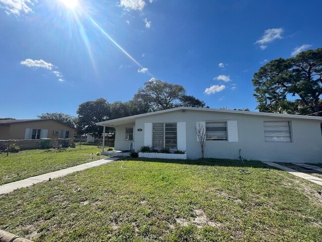 431 NW 33rd Terrace