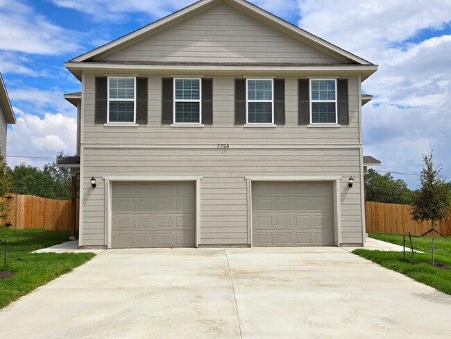 Building Photo - 7724 Briarwood Pass Unit 7724 Briarwood Pass #102