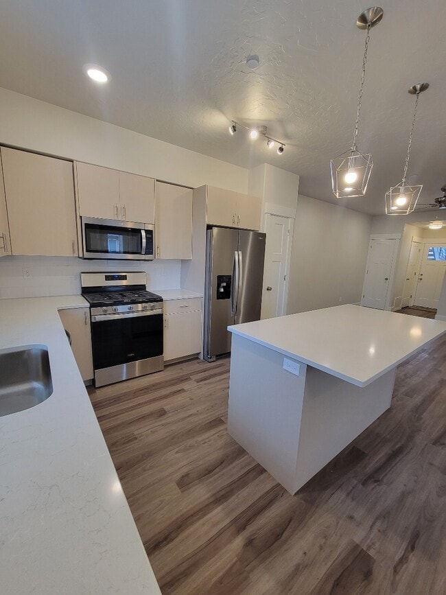 Photo - 702 E 6th St Condo Unit A